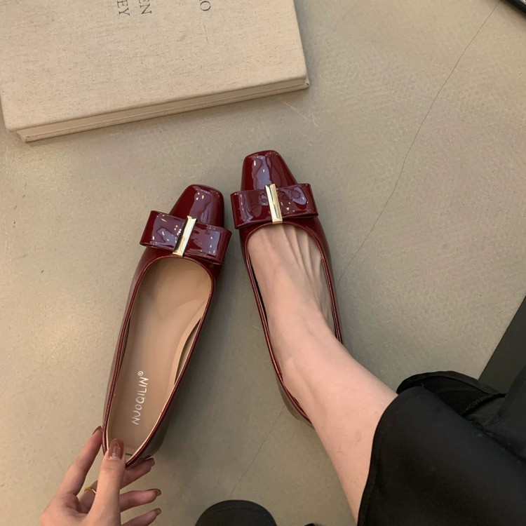 Square-toe Bow Shallow Single  - Leatherwork In French 评论和价格